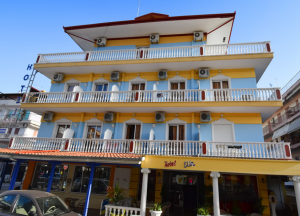 Hotel Elli front view in Paralia Katerinis