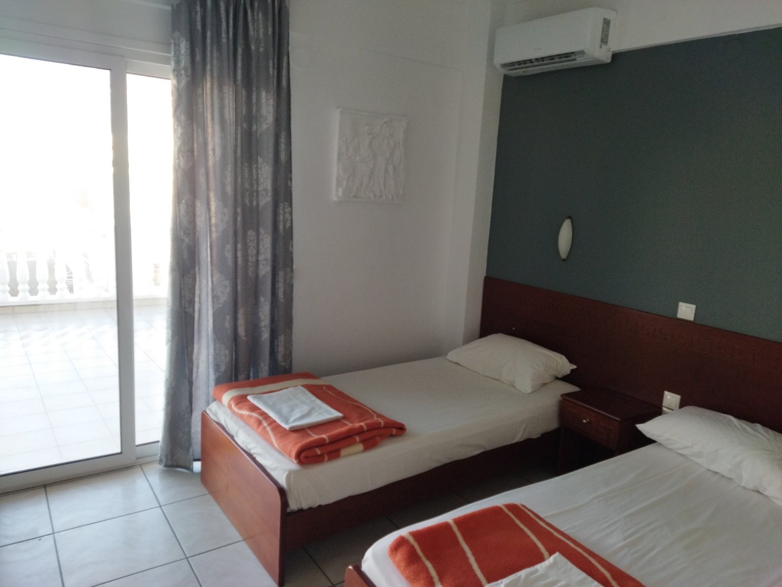 Cozy hotel room in Paralia Katerinis